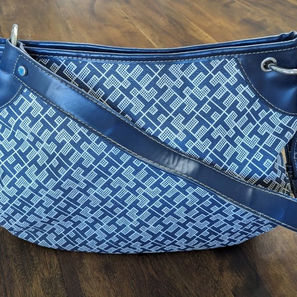 Tommy Hilfiger bag - Picture 3 of 5